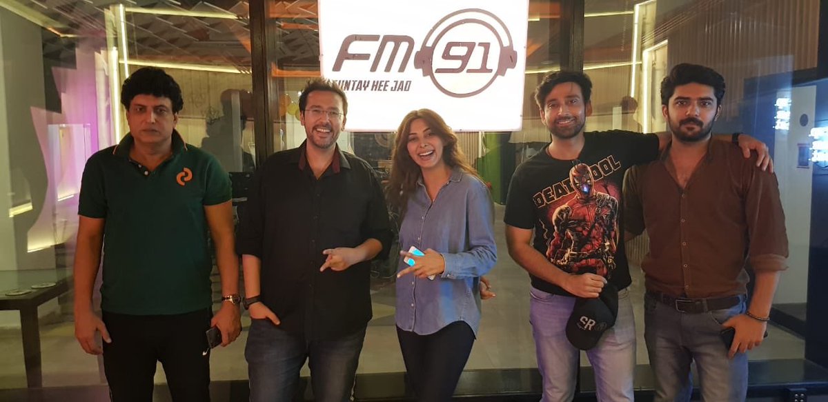 KaafKangna's tweet photo. Catch the cast of Kaaf Kangna at @fm91  tomorrow 10pm with @dinoaliofficial Dost Kya Scene Hai Live!
#kaafkangna #dostkyascenehai #dinoali #eshalfayyaz #samikhan #khalilurrehman #aabikhan #ayeshaomar https://t.co/RNiywAGHzq
