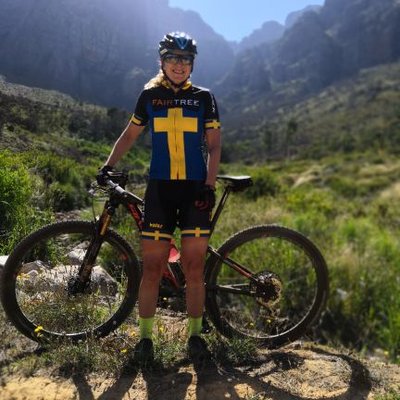 Strong women of the <a href="/w2wmtb/">w2wmtb</a> <a href="/jenniestenerhag/">Jennie Stenerhag</a> &amp; <a href="/RiederNadine/">Nadine Rieder</a> 
#seriousgees #Chardonnay
bit.ly/2VOFFAc