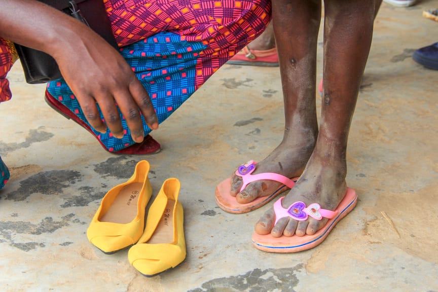 abfghana's tweet photo. There are different shades of Ghana. ABF seeks to reach those with the most basic needs: shoes, uniforms, bags, books. If you want to give to a worthy cause, why not consider ABF?  #chosenfromthedarkness #100girlsproject #empowerment #abfghana #abiolabawuah https://t.co/SxknNtG9xr