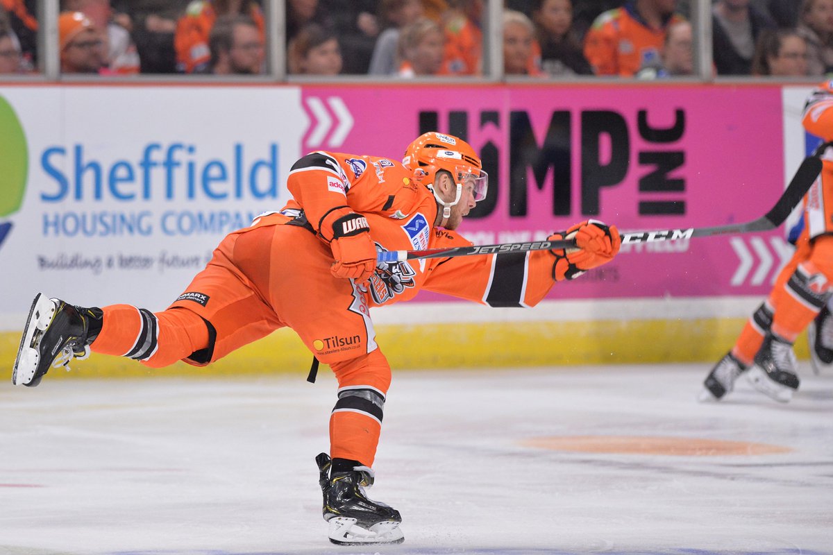 steelershockey's tweet photo. Back in the goals ๐คฉ
#BensBack |ย #BleedOrange ๐ https://t.co/nTpxohFA6o