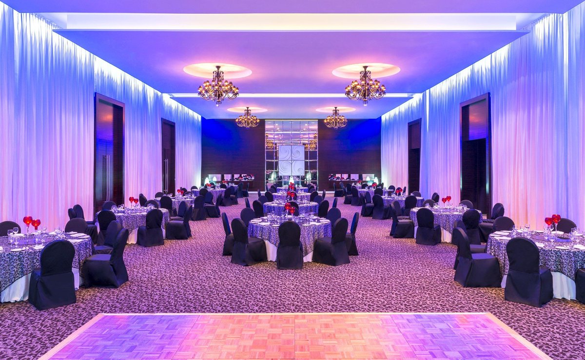 Key Points to Consider for The Wedding of Your Dreams! <a href="/fluidmeet/">fluidmeet</a> #weddingvenue #eventspace

fluidmeet.com/blog/key-point…