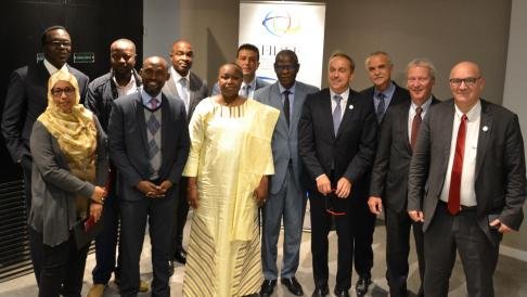 CSOEC's tweet photo. 👏 La #FIDEF poursuit son développement.
5⃣ nouveaux membres actifs ont rejoint la Fédération Internationale des #ExpertsComptables et #CommissairesAuxComptes Francophones :
🔸l’ONEC du Gabon,
🔸l’ICPAR du Rwanda,
🔸l’ONPCT du Tchad,
🔸l’OECD de Djibouti
🔸la CCT de Tunisie https://t.co/6cI6ZEtI5Y