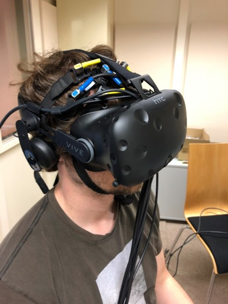 Christian Herff (@herffc) on Twitter photo <a href="/IEEEXplore/">IEEE Xplore</a> Together with <a href="/felix_putze/">Felix Putze</a> and <a href="/ASPENLABVCU/">ASPEN LAB VCU</a> we showed that fNIRS can be used for workload discrimination in VR:
"Decoding Mental Workload in Virtual Environments: A fNIRS Study using an Immersive n-back Task"
ieeexplore.ieee.org/document/88563… <a href="/IEEEXplore/">IEEE Xplore</a> Together with <a href="/felix_putze/">Felix Putze</a> and <a href="/ASPENLABVCU/">ASPEN LAB VCU</a> we showed that fNIRS can be used for workload discrimination in VR:
"Decoding Mental Workload in Virtual Environments: A fNIRS Study using an Immersive n-back Task"
ieeexplore.ieee.org/document/88563…