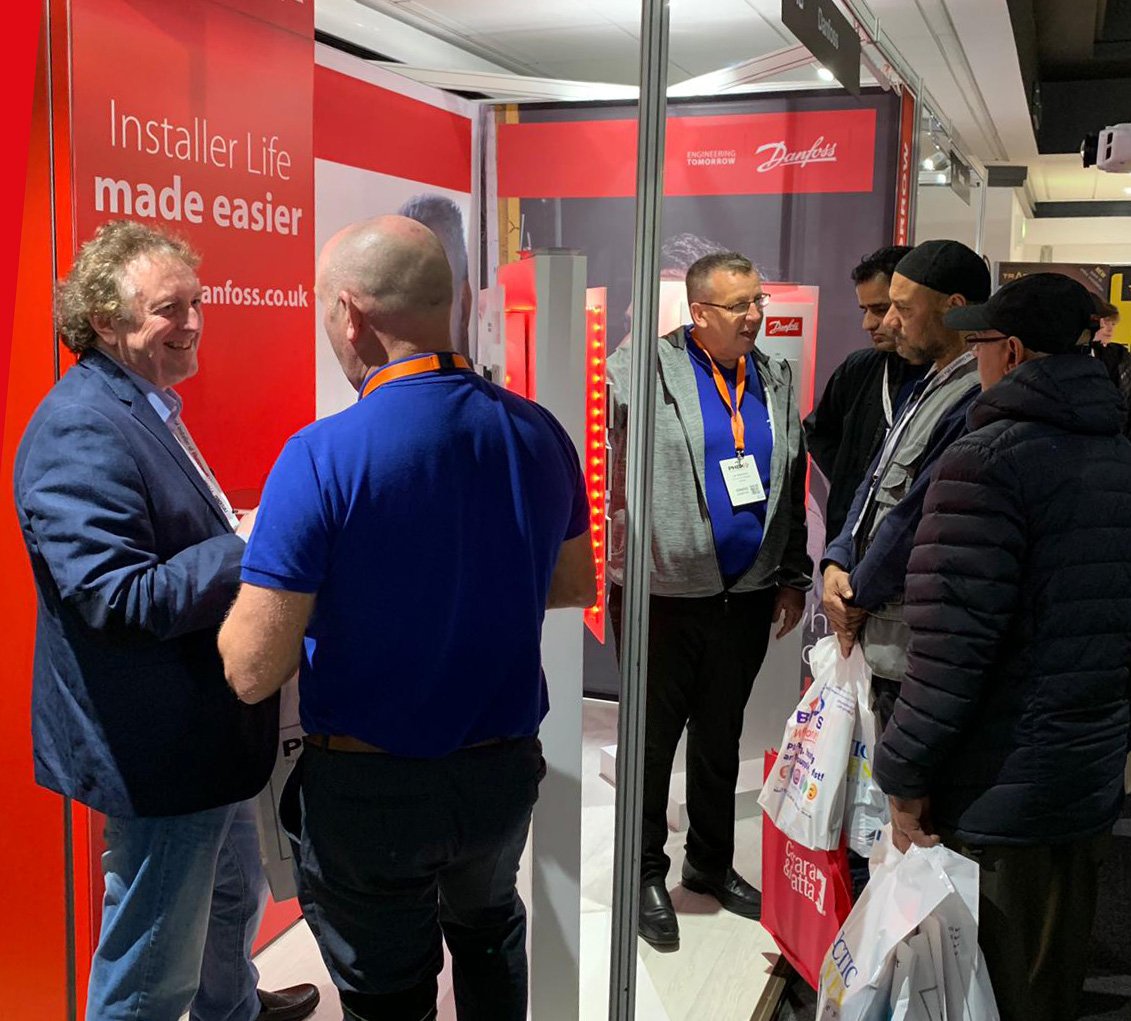 Danfoss_UK's tweet photo. Busy day yesterday @PhexShow Manchester! Today is the last day, so come meet the team and check out the NEW range of products on stand 1B. 🙌
#danfossheating #PHEXManchester #newproducts #meet&greet #stand1B https://t.co/PiG8WF3n17