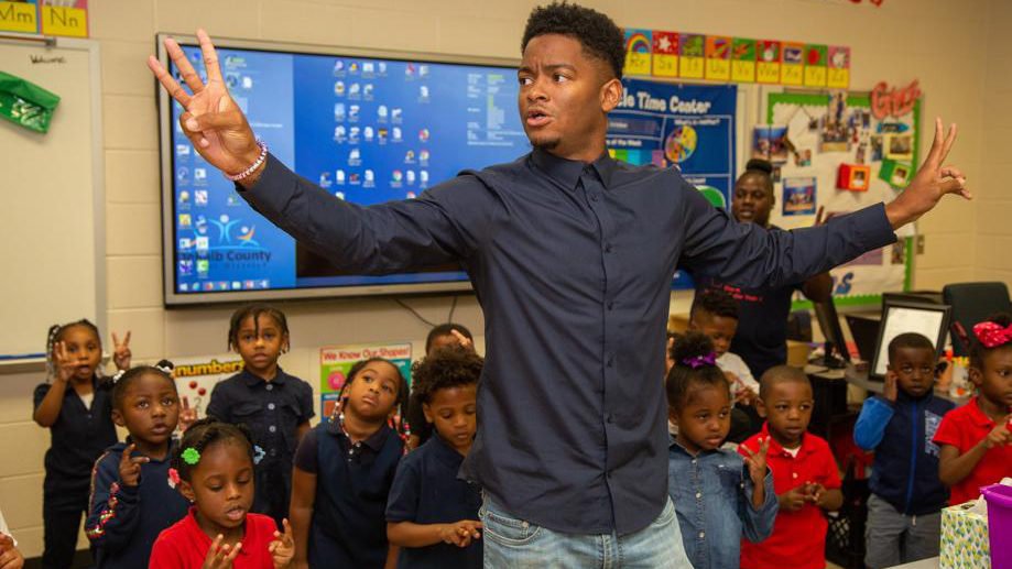 Shaping the future! 
Georgia's Pre-K Teacher of the Year is the first black man to win the award 2wsb.tv/2Bdh12S
