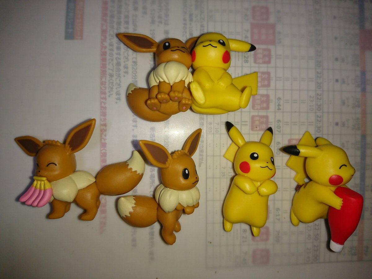 タカピカ ポケセン ポケスト全国29店舗制覇 ポケセン行く度に1 2回putittoピカチュウ イーブイ2のガチャ回していったら全5種類コンプリートしました ピカチュウとイーブイどちらもかわいいです ポケモン ピカチュウ イーブイ