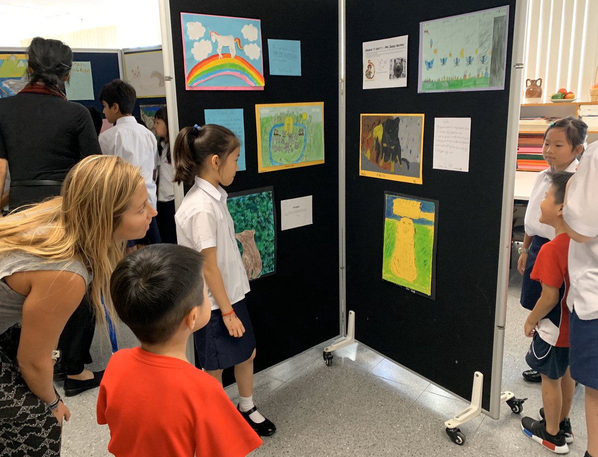victoriavedu's tweet photo. We loved viewing the G4 Art Celebration and even found some of our siblings artwork! Thanks for having us @HannahShack_Art and G4! #RedBrick125 #art @aishongkong https://t.co/bE6bNIjqHC