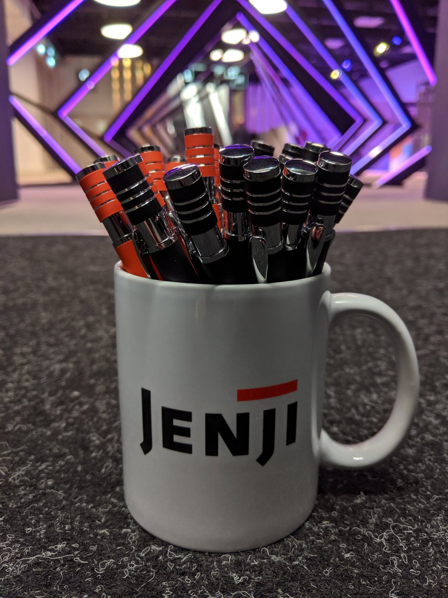 JenjiApp's tweet photo. 😎 #MDF19

H-2 ! @JenjiApp prend possession des lieux et vous accueillera comme il se doit pour cette nouvelle édition du @MeilleurDev 🙌

#JenjiInThePlace #Job #Recrutement #Dev #Engineering @ParisLaDefense https://t.co/MTwbGe1foS