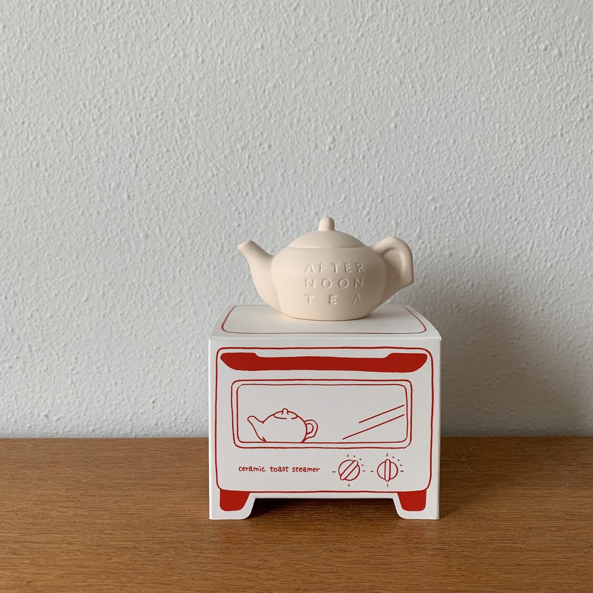 アフタヌーンティー リビング オンラインストア בטוויטר 人気のトースタースチーマーにアフタヌーンティーオリジナルデザインが登場 水に浸してからトースターに入れパンと一緒に焼くだけで 庫内にスチームが出て パン内部の水分を保ちつつおいしく焼き上げてくれ