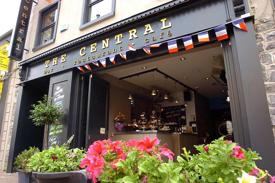 NavanFoodCrawl's tweet photo. Only 11 days to go until the LoveNavan Food Crawl, &amp; The Central is one of our fantastic venues. They’re looking forward to welcoming our hungry foodies to taste their delicious menu, &amp; their CarnEvil halloween hi jinks will be in full swing afterwards too!! https://t.co/aY5RXdK7lO