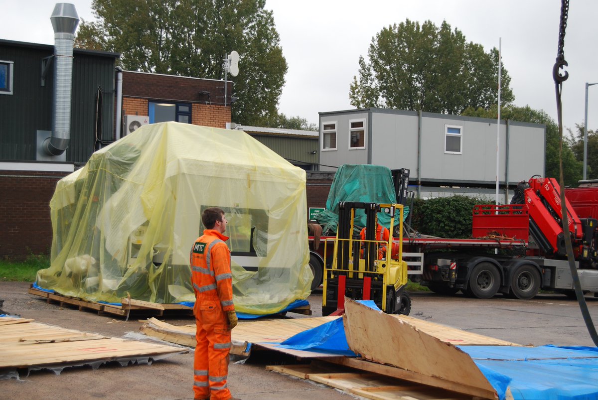 JRW had an exciting day yesterday when our NEW Leadwell MCV 1500i machine arrived. 

This machine has an x-axis of 1500mm &amp; Y-axis of 1000mm so drilling of all sizes can be done with out any compromise. 

#Engineering #Machine #flanges #JRW #investments #new
#oilandgasindustry