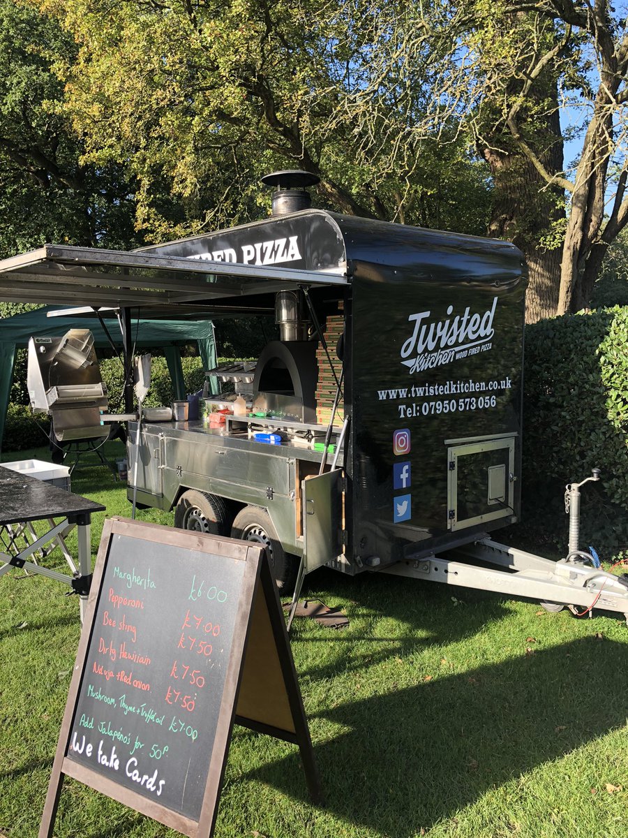 Another glorious day <a href="/birmingham_bp/">Birmingham Business Park</a> !! Drop by for lunch! #streetfood #pizza #pizzalove #eventcatering #corporatecatering