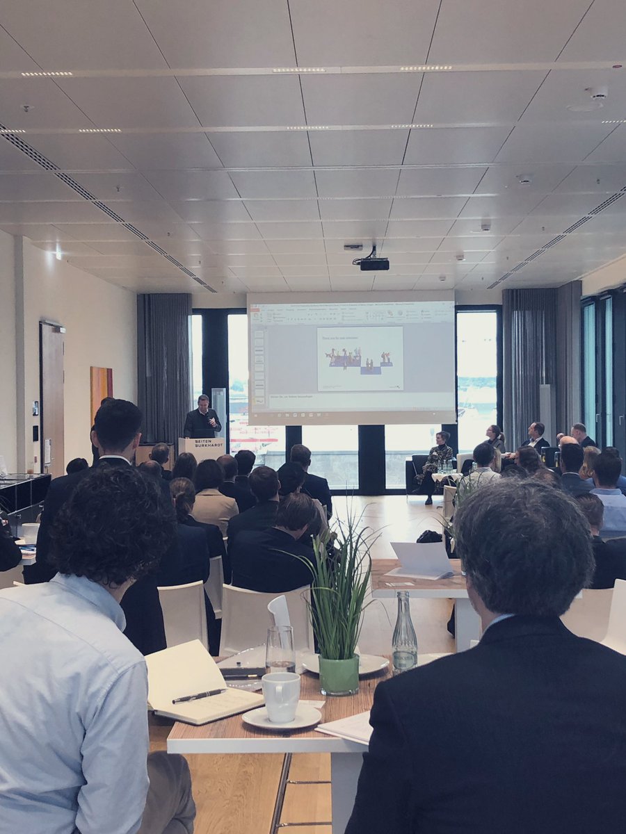 Weiter geht es mit dem #Panel „Youth Protection“ von <a href="/AndreasLober/">Andreas Lober</a>. Zu Beginn sprechen Elisabeth Secker von <a href="/USK_de/">USK</a> und Dr. Wolfgang Kreißig von der #KJM. #MTJG #beitenburkhardt #dataprotection #jugendschutz #coinmaster