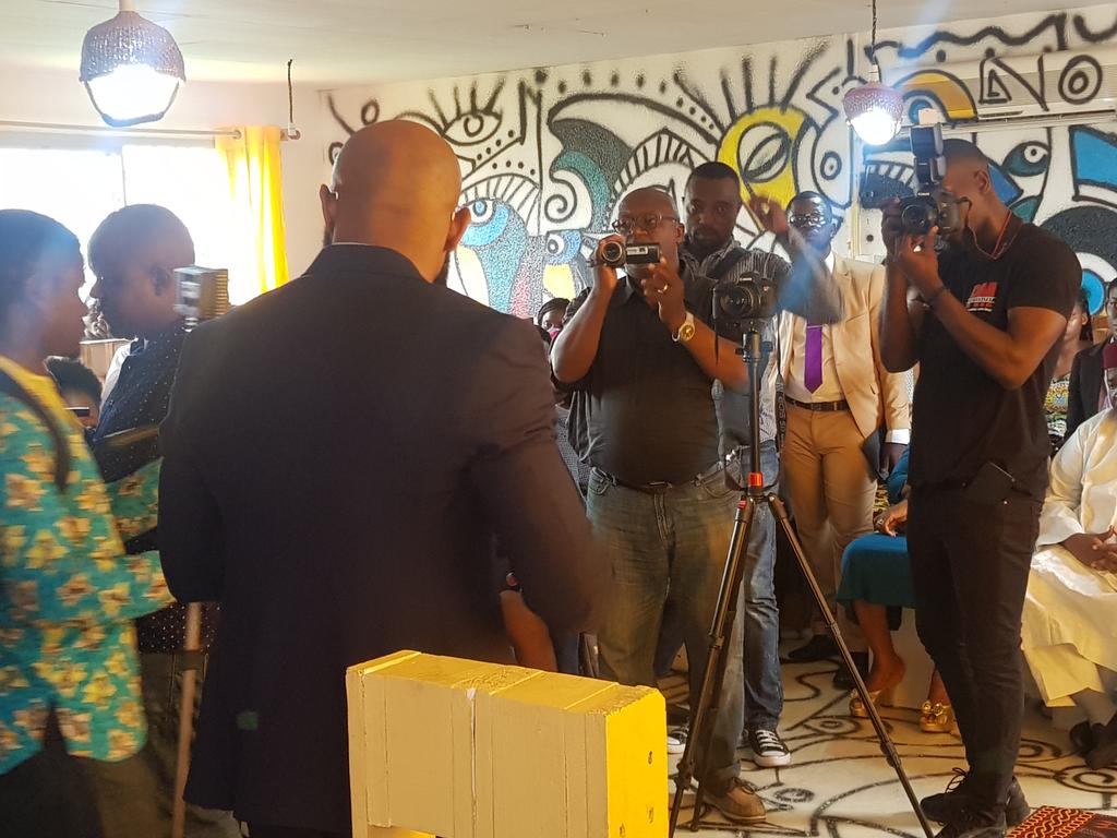 AnniePayep's tweet photo. Lancement en ce moment de #KmerTech au #Boukarou
#Douala #Cameroun 
Le but 1er est de créer une synergie entre les acteurs Tech locaux pour créer un écosystème solide. 
#LaunchKmerTech
#Actunetvox https://t.co/v9KJSQvtAD