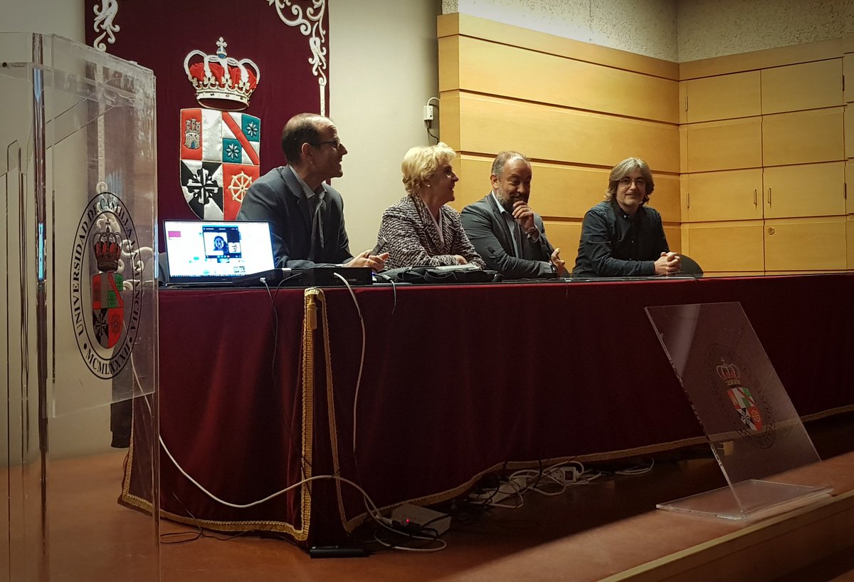 En la presentación de la Unidad de Cultura Científica con <a href="/najera2000/">Alberto Nájera - @najera2000.bsky.social</a> <a href="/EscuderoRoman/">Román Escudero</a> <a href="/GardeJulian/">Julian Garde</a> <a href="/MAngelesZurilla/">Mª Angeles Zurilla</a>