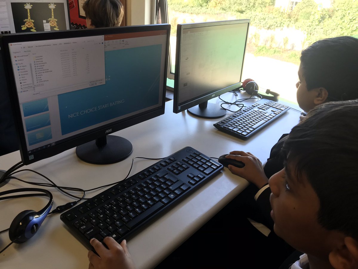 NottsHighIJS's tweet image. As part of Future Week, Y6 are creating futuristic hyperlinked stories #futureweek