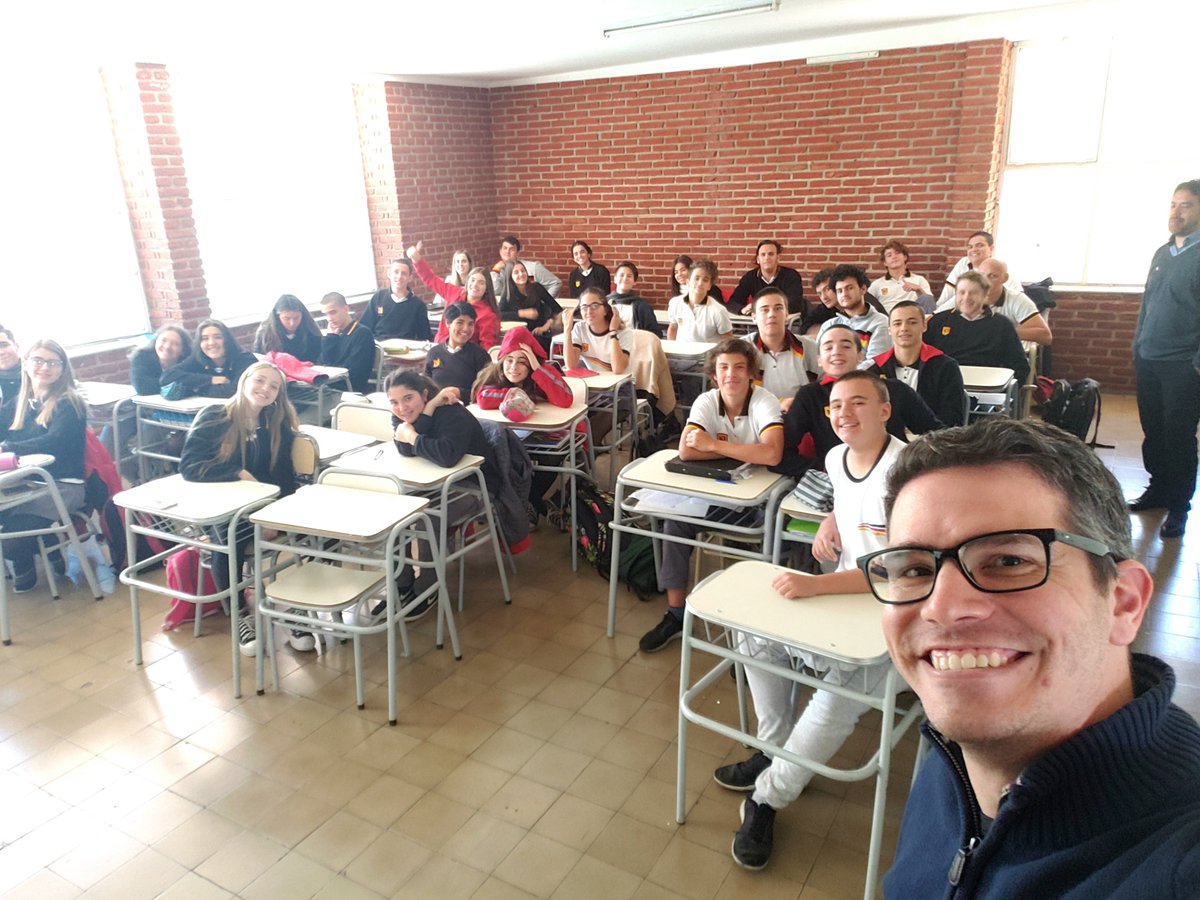 medaghero's tweet photo. Excelentes jornadas de Finanzas personales en el Colegio Alemán de Córdoba junto a @FACEAUCC https://t.co/fx9O4LzeM5