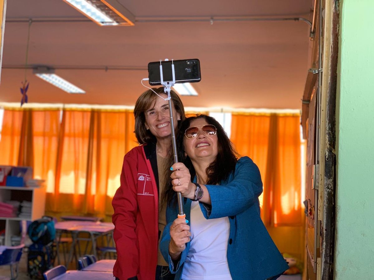 mcubillossigall's tweet photo. Felices de compartir  buenas noticias con comunidad educativa de la escuela Gómez Carreño de Viña del Mar, junto a @PepaHoffmann @chahuan @cotyreginato y @jmartinezvalpo Podrán recibir en marzo a los niños con su infraestructura renovada! #AprenderATiempo https://t.co/lWqasZ06V9