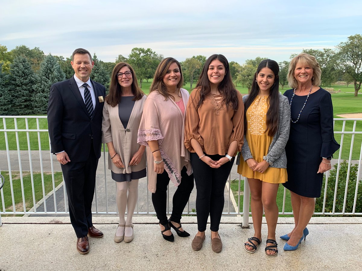 Joliet Central Key Club and Joliet West Students of Service Receive Heroic Service Awards | Read more here: jths.org/about/news/new…