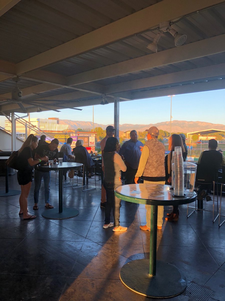 ardham's tweet image. Wonderful evening supporting our local @NewMexicoUTD @ardham @Unitrends hosted an event for our customers for a sold out event. Thank you to our customers and partners. #ardham #localIT #unitrends #newmexicounited #weloveourcustomers #supportlocal #nmture #onealbuquerque