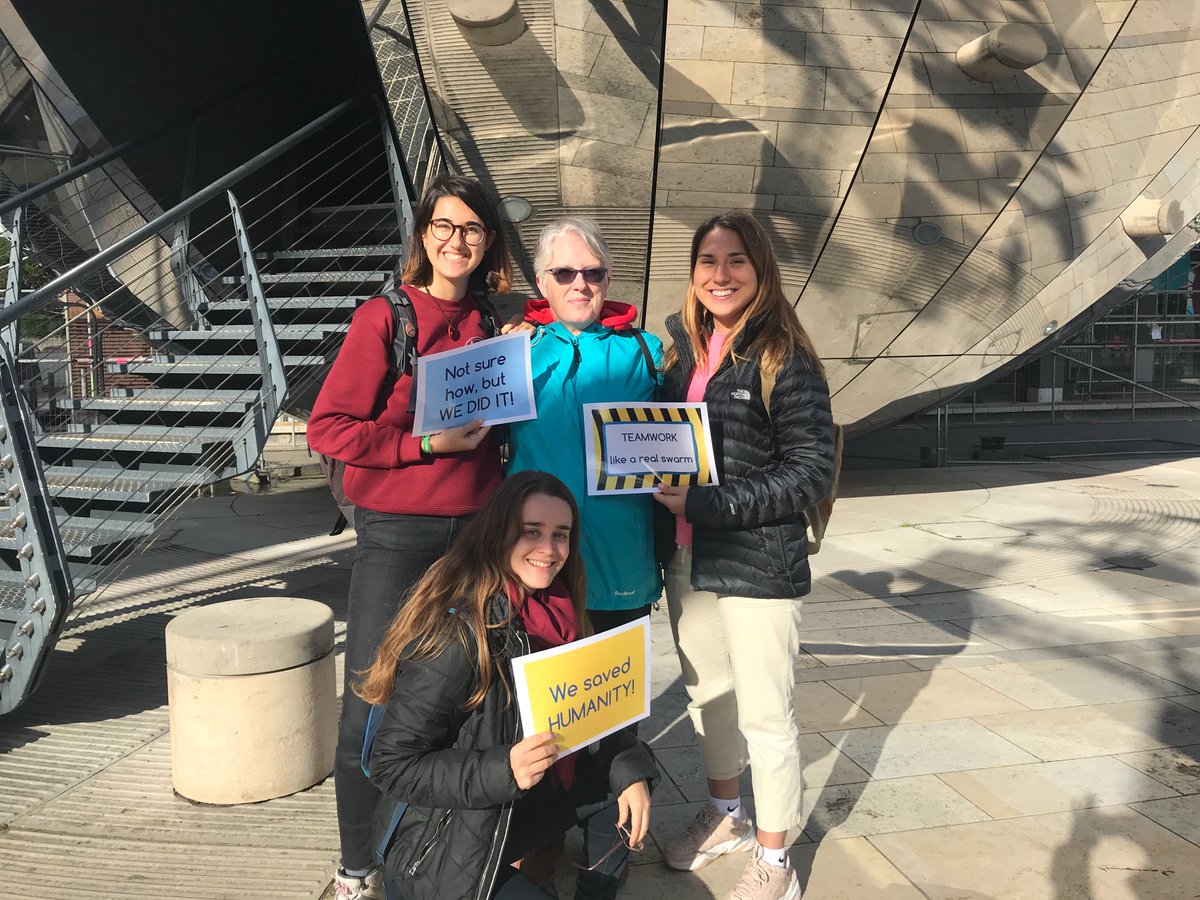 Fantastic Spanish &amp; English collaboration! :) They escaped in 56 minutes and 5 seconds. Great to have you playing Swarm Escape! at @FestivalofIdeas #futurecity19