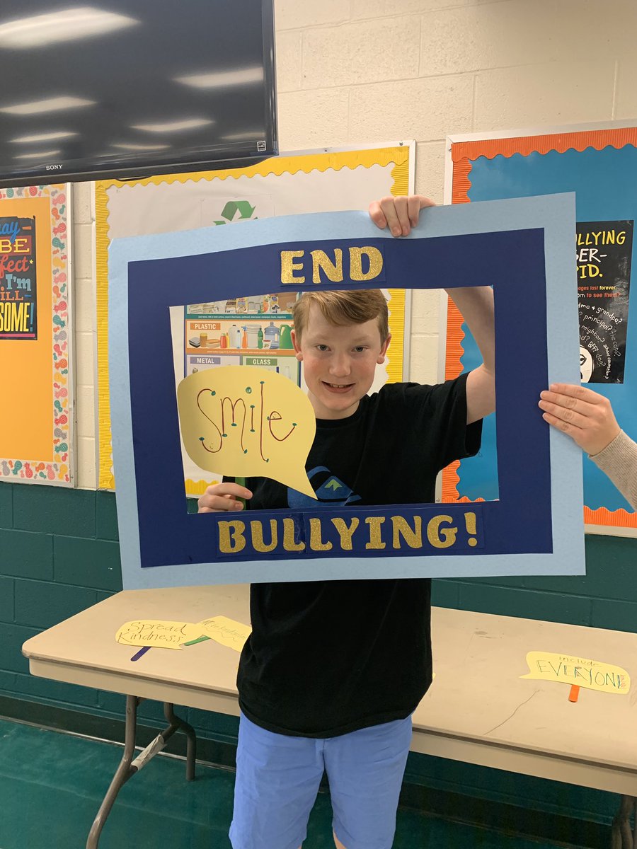Swanson_DOC's tweet photo. Promoting Kindness at Swanson #BeKindOnline @SwansonAdmirals @ReneeHarber https://t.co/DYQ4r7whEK