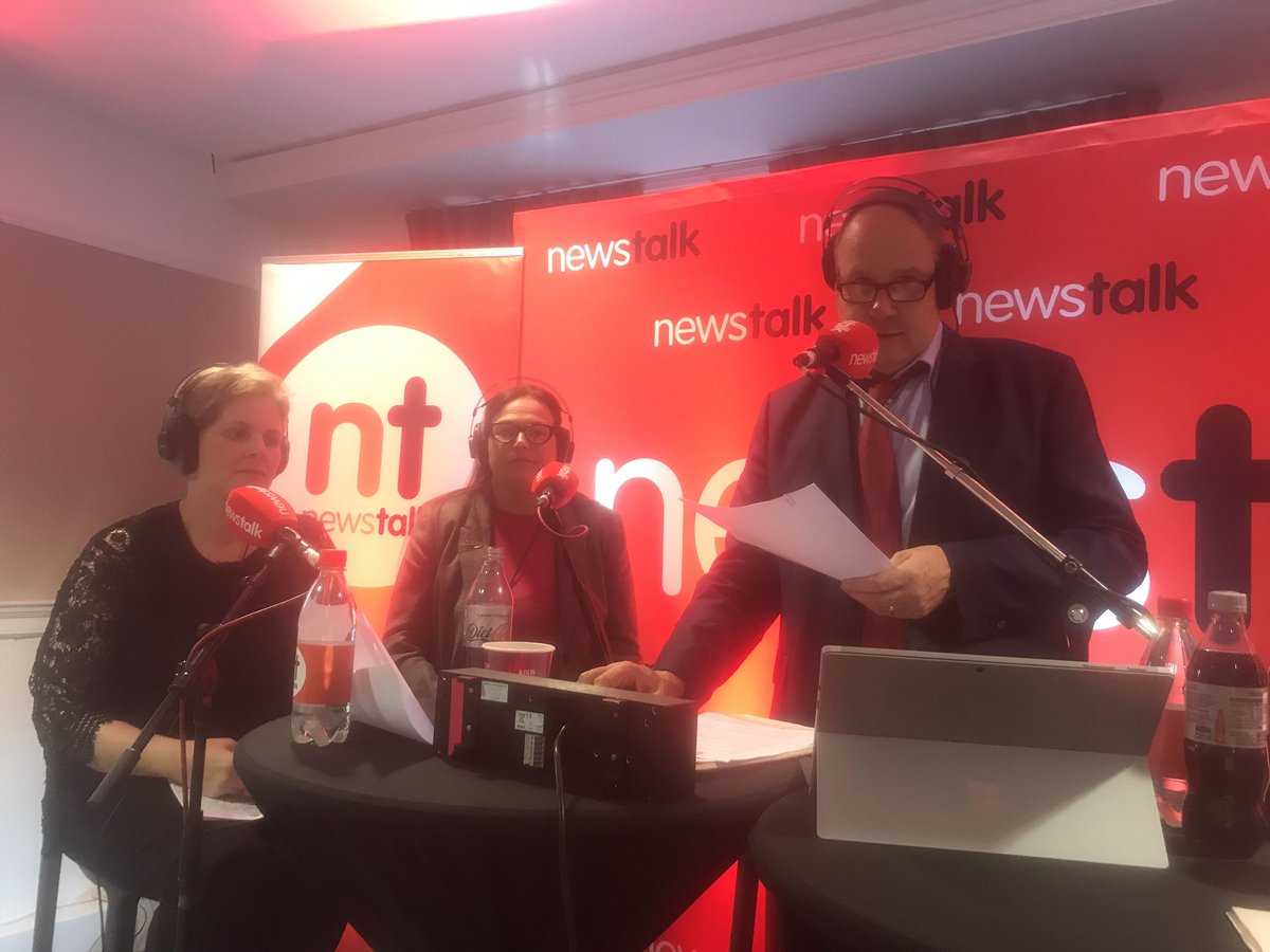 With @meshsurvivorire Lesley Anne & @IvanYatesNT in @TheRDS with @PowerSolicitors on the phone discussing the need for a care pathway for the women & men damaged by mesh @NewstalkFM