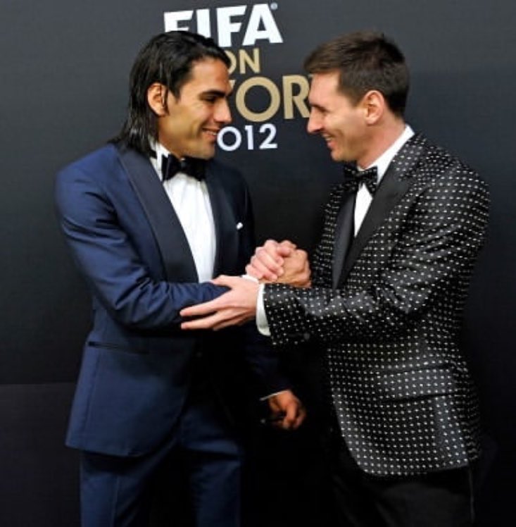 MURİQİİİİ YILDIZ LEN .d 

“Messi: Falcao bugüne kadar bir çok gol atmış, Harika bir forvet. Gittiği her yerde gol atmayı başarıyor. Kafa vuruşları çok güçlü olan bir futbolcu, aynı zamanda iki ayağıyla şut çekebiliyor. O etkileyici bir yıldız.”