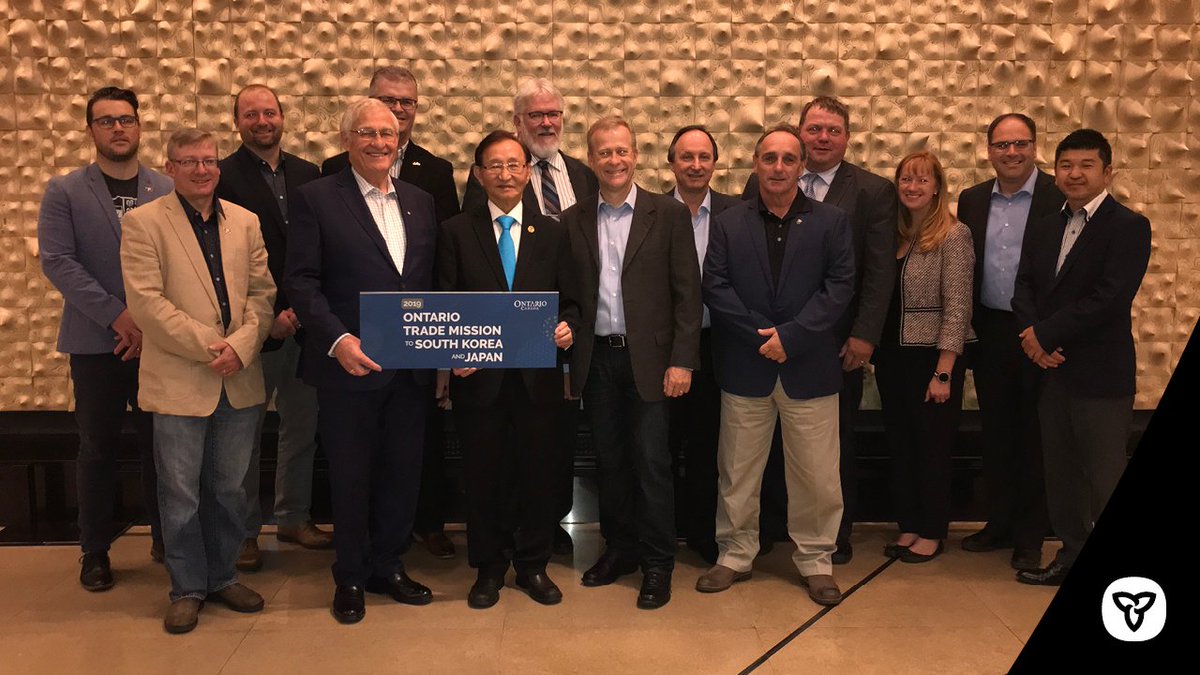 AgricultureON's tweet image. Ministers @ErnieHardeman &amp;amp; @RaymondChoPC are in Seoul with #OnTradeMission delegates to meet potential trading partners and develop new market opportunities for Ontario agriculture. #OntAg #MarketAccess #OpenForBusiness