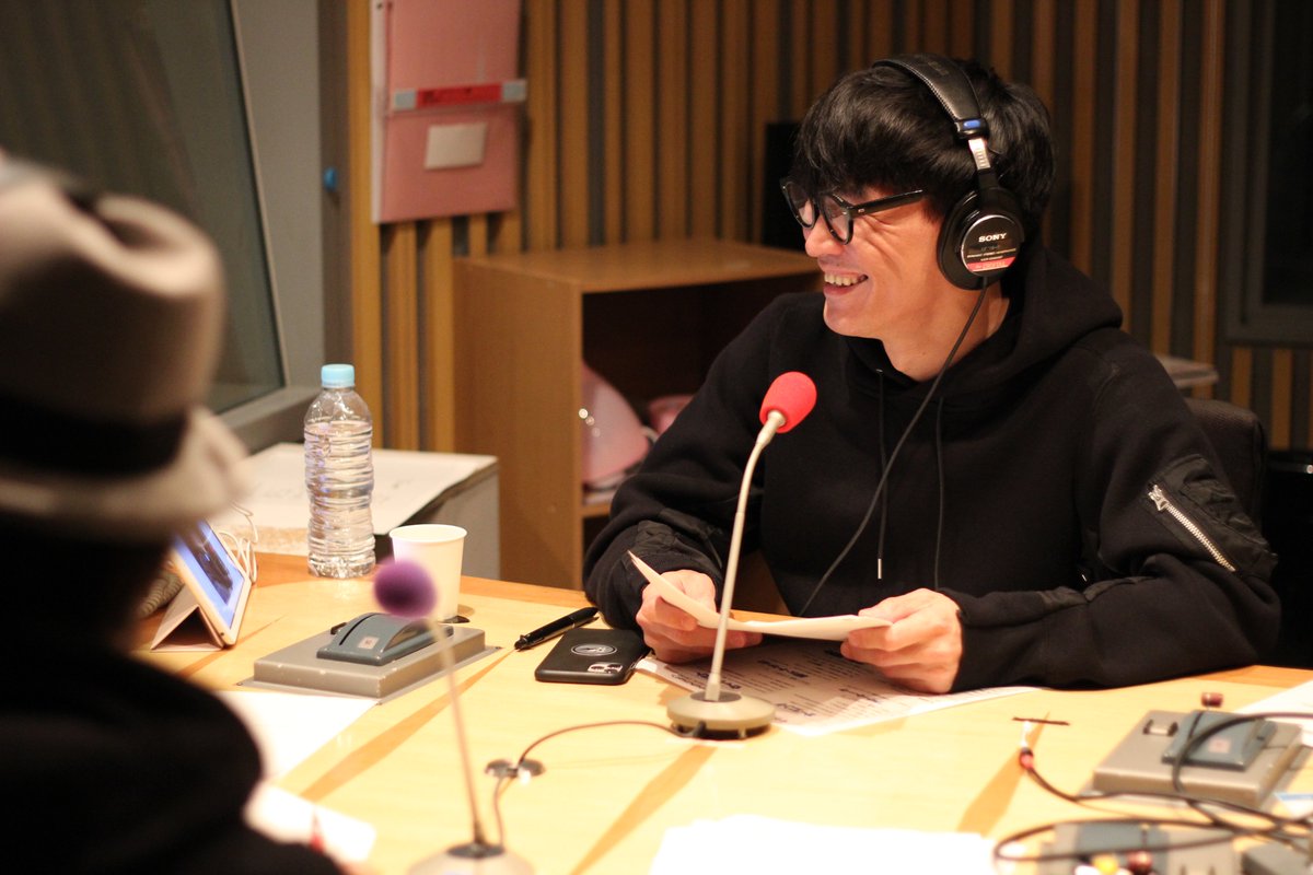 オールナイトニッポン はじまりました サカナクション山口一郎のオールナイトニッポン 27 00 深夜3時 まで生放送 メッセージ随時募集中です ツイートは サカナ山口ann をつけて は Sakana Allnightnippon Com まで Ann