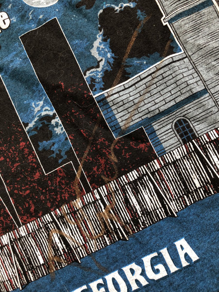 littlekatmom's tweet image. I did a #TheWalkingDead #Crowdrise in 2015 for this T-shirt &amp;amp; autographs, but not sure who the signatures are from 😬 #Twd #TWDfamily