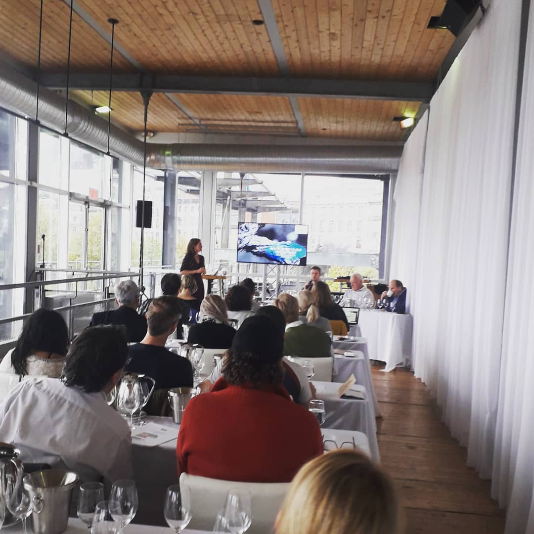 Old Vine Seminar <a href="/LaSCENA/">La SCENA</a>.  Sustainable wine to secure our South African Vine Heritage with #JackieBlisson and <a href="/WOSA_ZA/">WOSA South Africa</a>