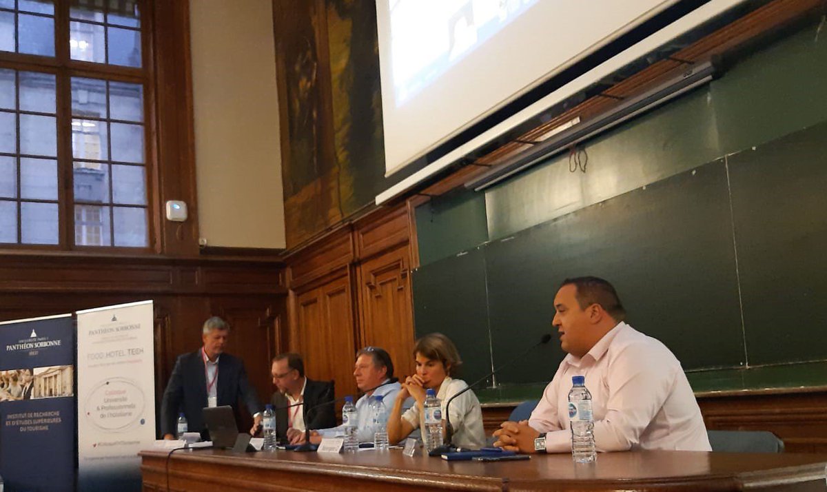 LouvreHotels's tweet photo. @LouvreHotels était présent à la @SorbonneParis1 pour un Colloque Universitaire organisé par @foodhoteltech sur "la restauration dans les hôtels".

@LouvreHotels was at the @SorbonneParis1 for an university conference organised by @foodhoteltech about "Catering in hotels". https://t.co/M6EGvLlN0W