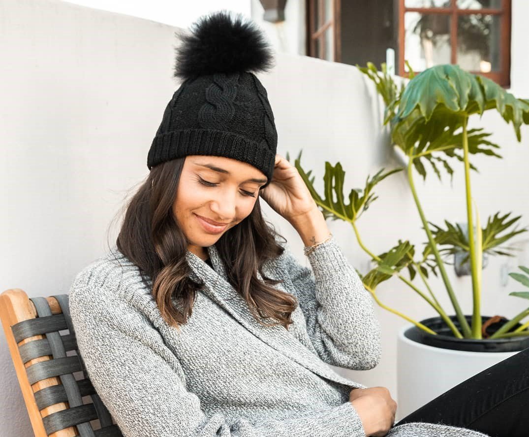 Experience next level luxury with our alpaca sweaters. Alpaca production has a low carbon footprint, and no harsh chemicals are needed to process it as alpaca contains no lanolin oil. Silky smooth, piling-resistant and cruelty-free. Yes please!

bit.ly/PokolokoSweate…