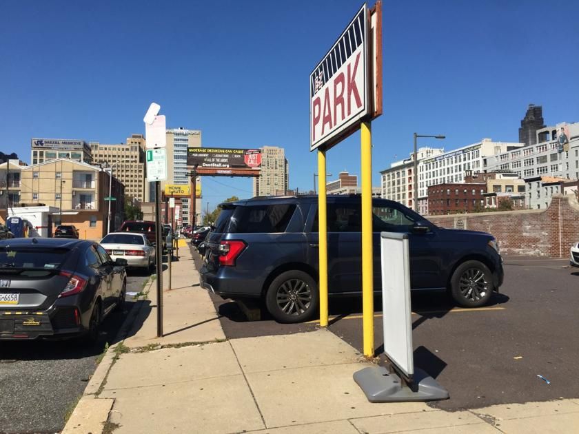 PhillyWeekly's tweet photo. Spot hero: Parking giant E-Z Park stole public land for personal gain — for years — busted by tipster https://t.co/oj8zZAM887
#phillyweekly #philadelphia #philadelphiaweekly https://t.co/yqXF4eIvRO
