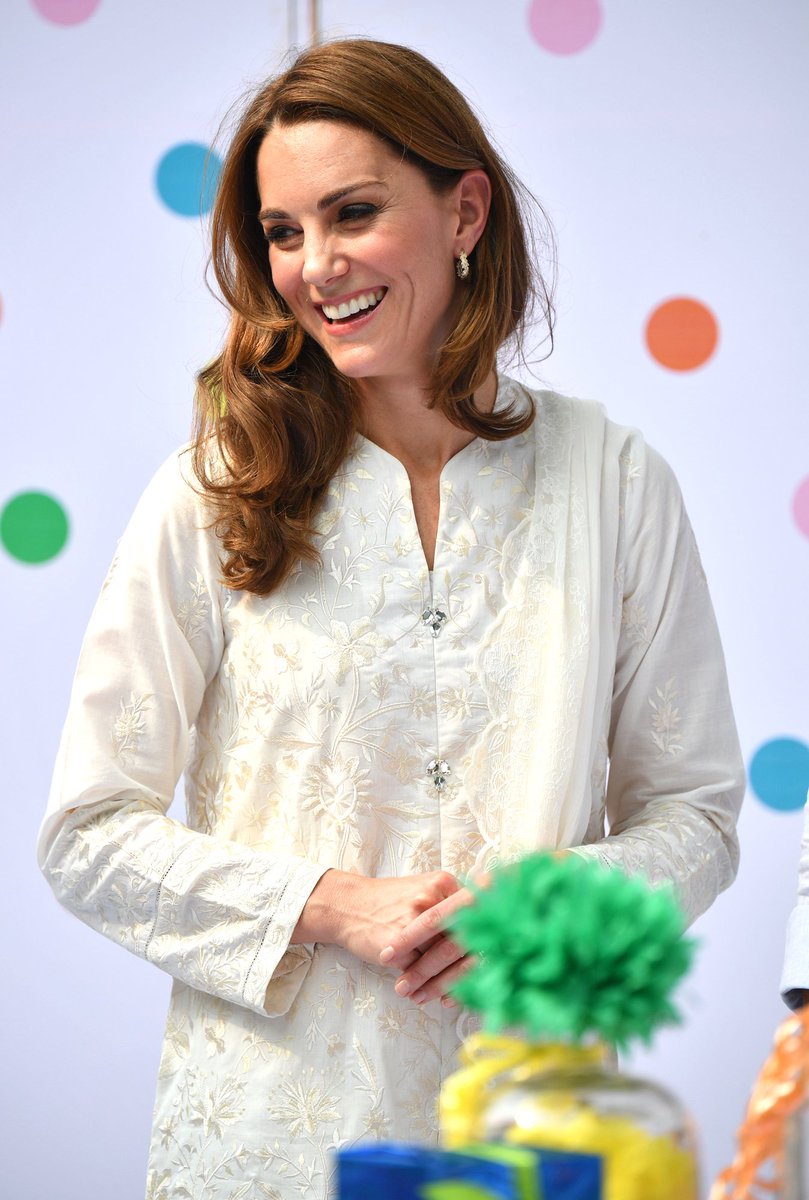 Absolutely love this picture of the Duchess from today ❤️ #RoyalVisitPakistan #RoyalsVisitPakistan 🇵🇰