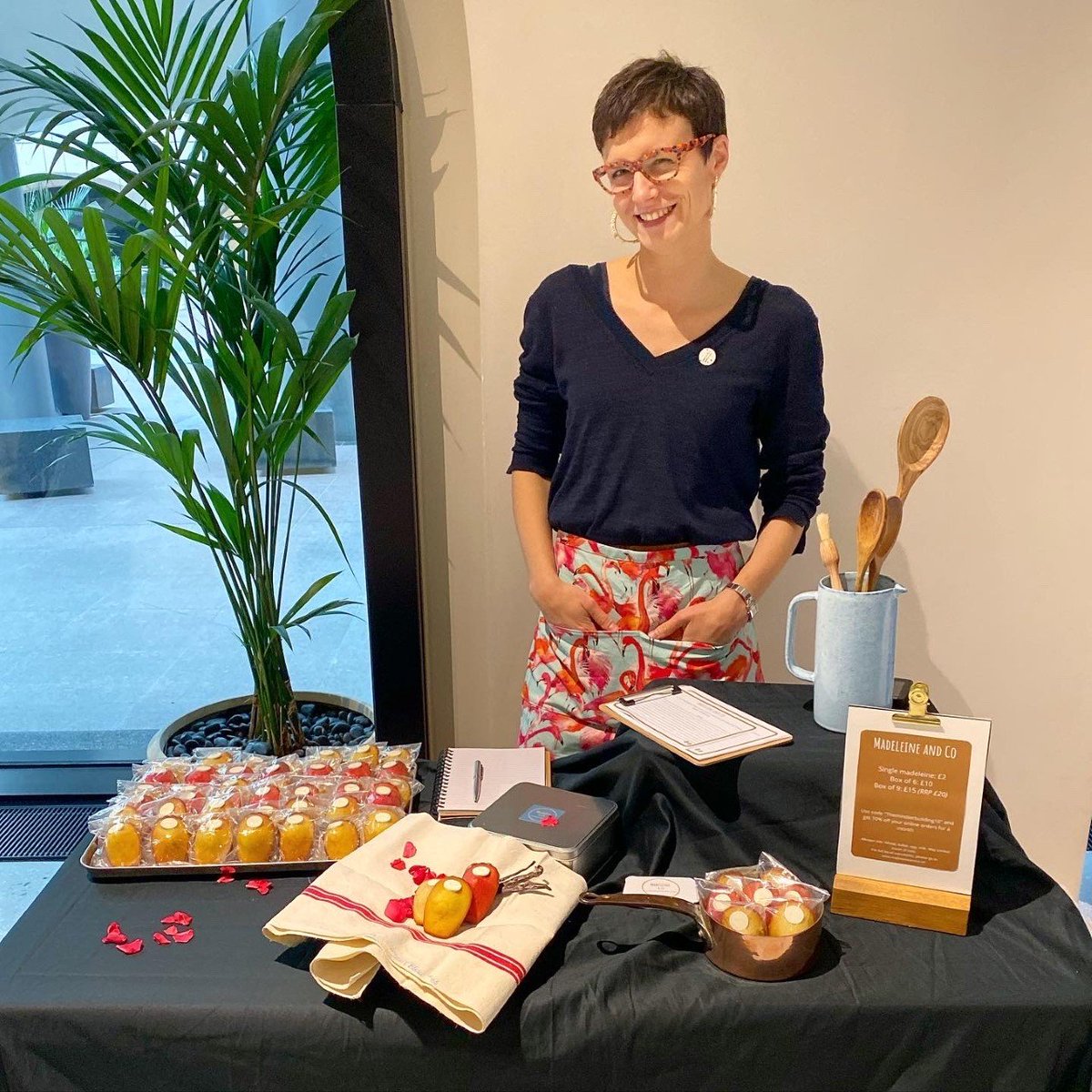 French treats right at your doorstep! Madeleine &amp; Co are with us here at the North Reception available to purchase. 

Nothing like a delicious lunch time treat! 😋

#london #towerhill #dessert #french #sweettreats @tmb_experience