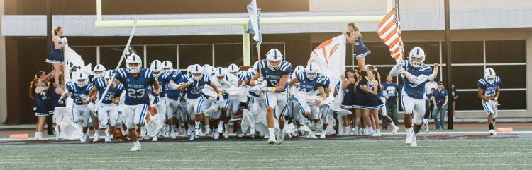 CoachGilpin's tweet photo. Good morning, Big Blue Nation...ITโS GAMEDAY!!!!!!!!!!!!!! Letโs get it on!!!!!!!!!!!!!!
#chiponourshoulder
#junkyarddawgz
#doubtusnow
#goldballchasing https://t.co/LdIm1uPEBB