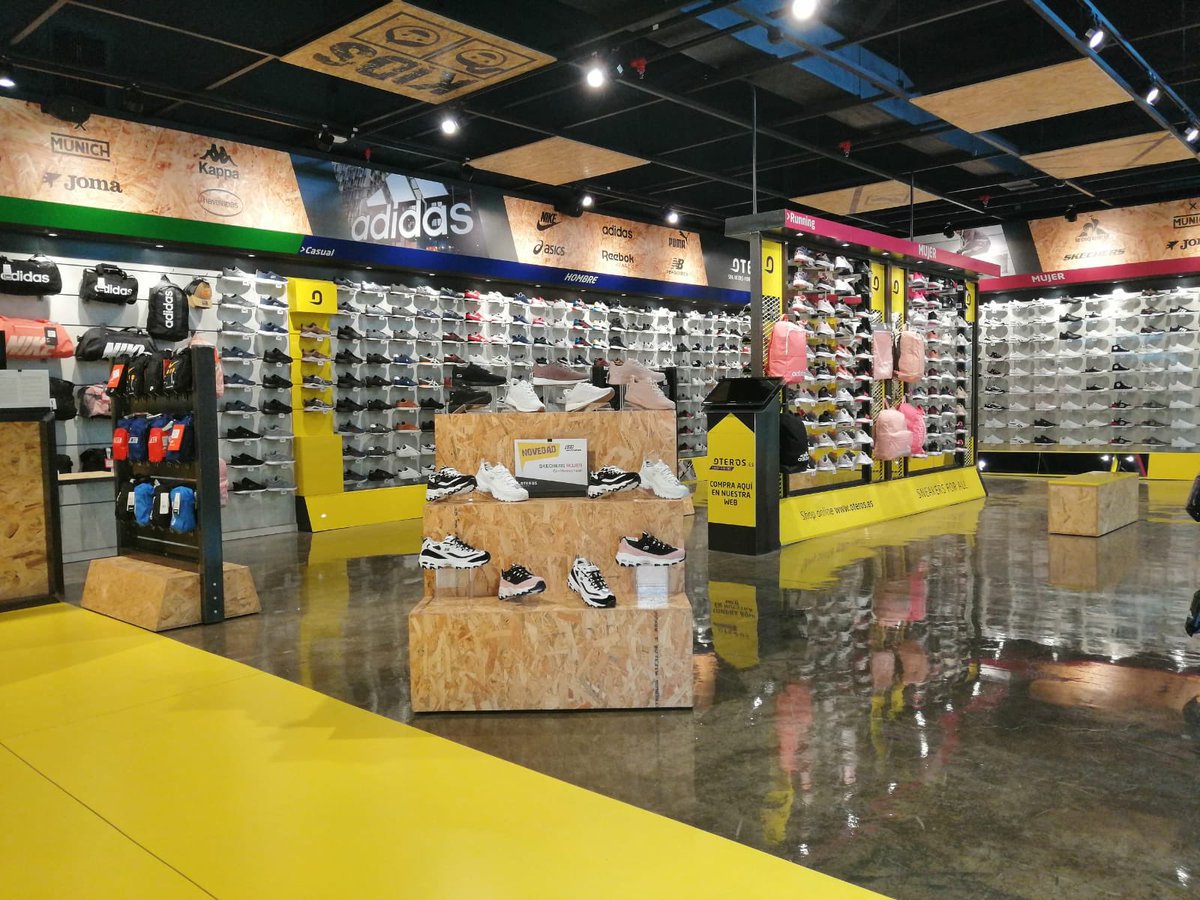 En <a href="/omretailespana/">OM Retail España</a> nos sentimos muy orgullosos del resultado conseguido con la nueva tienda <a href="/oteros_oficial/">Oteros</a> en <a href="/TorrecardenasCC/">Centro Comercial Torrecárdenas</a>, primera apertura en #Almeria. Vamos!!