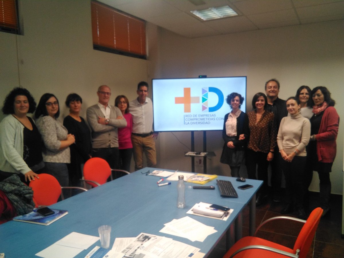 burgosacoge's tweet photo. Hoy trabajamos con #GrupoAnton. Limpieza y Multiservicios, la gestión activa de la diversidad en la #empresa y como convertirla en un objetivo estratégico y una ventaja competitiva. #GestionDeLaDiversidad #RedMasD @REDACOGE https://t.co/ORf8qAk5mc
