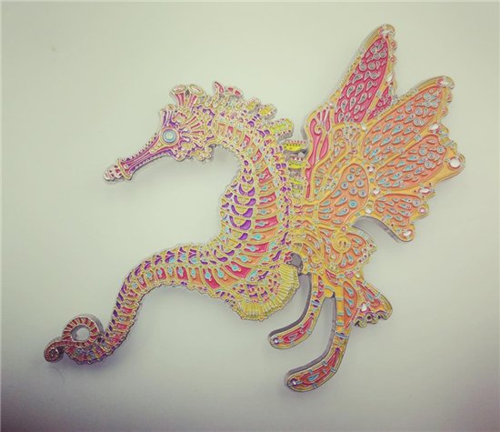 SuegaocraftLucy's tweet image. All kinds of badge.Each one is beautiful and worth collecting.
There are no limits to imagination when seahorses are given wings.
Contact email:sales09@kr-sgcraft.cn
#lapelpin #customlapelpin #pinfactory #navypin #badge #hardenamelpin #softenamelpins #enamelpins #pins #giftspin