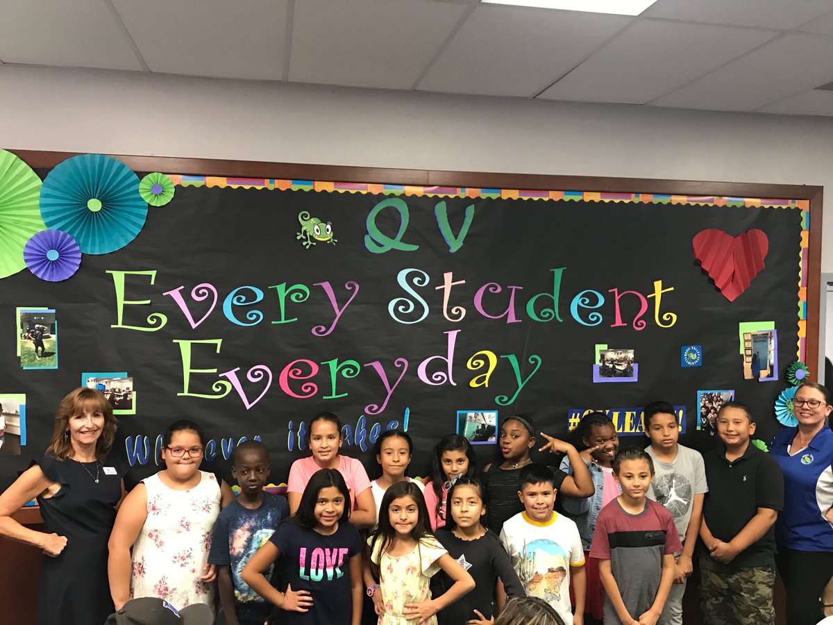 cmblack's tweet photo. Thank Mrs.Roques and her class for doing an amazing job singing last night athe Board Meeting. #QVLeads #palmdaleschools #palmdalepromise https://t.co/PgptWKyBu7