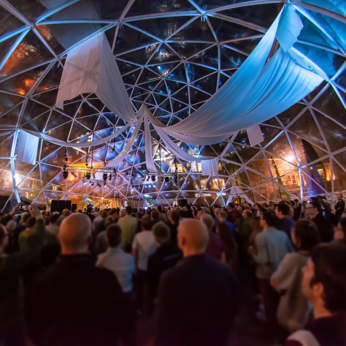 TruDomes's tweet photo. Throwing back to our fabulous #eventdome in #Leicester...#rt if you saw it when it was up!
#TruDomes #TBT #ThrowbackThursday https://t.co/fD6l8ZaoAn