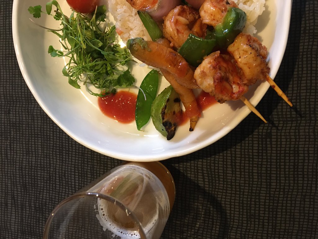 bonitaonsafari's tweet photo. On arrival I had a unique beer pairing experience with both craft and factory beer. The best I tasted was Dees Blonde; a lager, crafted by Dees Brews in Dar...it paired well with Zanzibar prawns, Swahili style tomato and Nazi Pilaf. #bestbrews #FourpointsDar https://t.co/OMhW14C6YQ