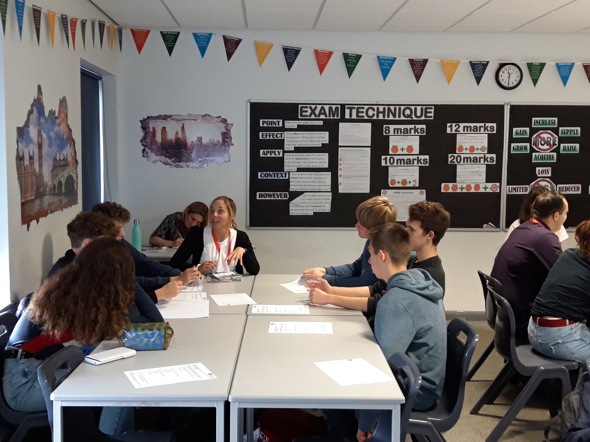 Pleasure to facilitate the @fbf_uk workshop for Year 12 students  <a href="/CFGS/">Churston Ferrers</a> with 3 brilliant volunteers from <a href="/Tesco/">Tesco</a> &amp; <a href="/sainsburys/">Sainsbury's</a>. 100% of students reported feeling more prepared for the world of work thanks to the #fbf workshop today. 👍