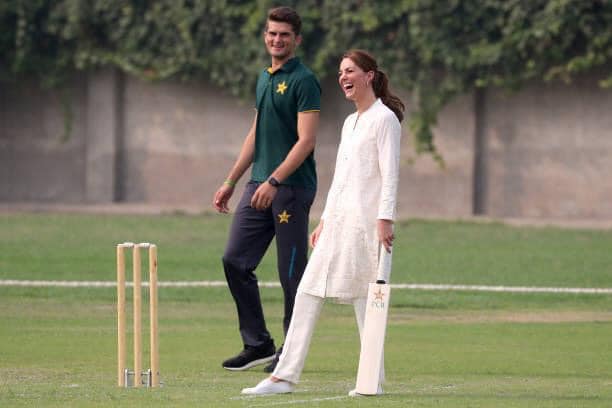 GameSportsMgmt's tweet photo. The Duke and Duchess of Cambridge are playing cricket at #NCA #Lahore 🏏

#RoyalVisitPakistan #RoyalTourPakistan #KateMiddleton #PrinceWilliam #DukeandDuchessofCambridge #Cricket #GamePakistan #GAME https://t.co/qzPJxpWh9w
