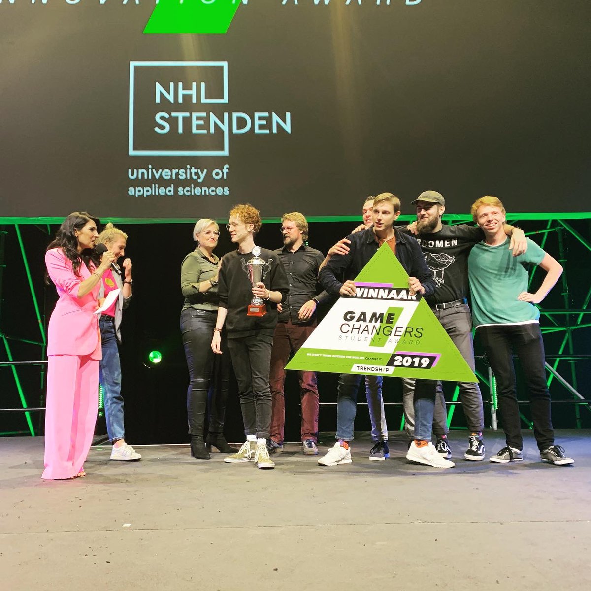 BattleoftheSchools tweet media