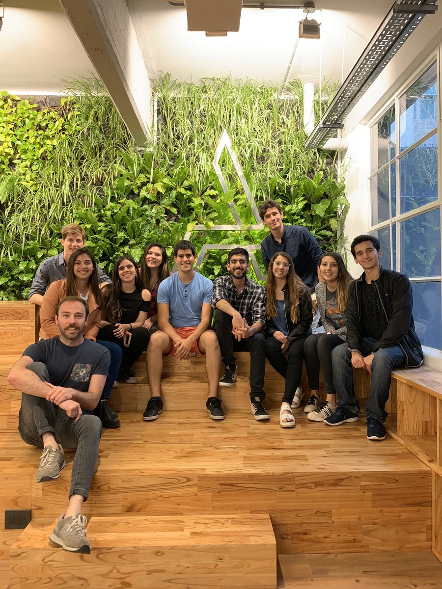 chonapuch's tweet photo. Hace unos dias tuve el placer de volver a recibir a @techtrekAR en @Acamica_com. Nada inspira mas que gente con ganas de transformar el mundo. Nada es mas gratificante que devolver a la comunidad todo lo recibido. Gracias por pensar siempre en nosotros/mi 🙏 https://t.co/Z2bSswMLy6