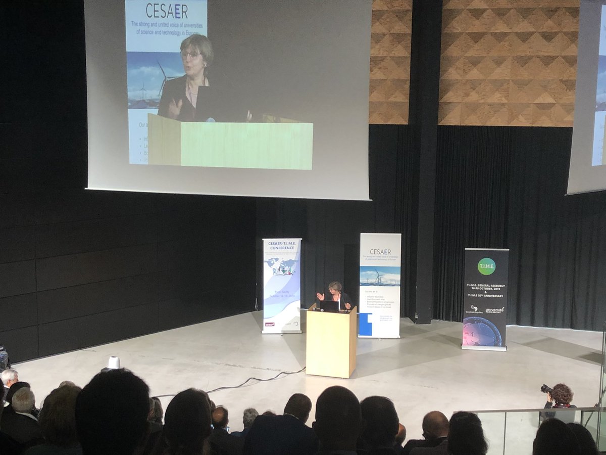 alexurbain's tweet photo. 350 personnes de plus de 80 universités mondiales réunies pour la grande conférence des AG @CESAER_SnT et @TIMEAssociation à @centralesupelec. Accueil par R.Soubeyran, dir de @centralesupelec et S. Retailleau, présidente de @UnivParisSaclay #TIME2019 #CESAER2019 #CESAERTIME2019 https://t.co/ZEyjhBOGJF