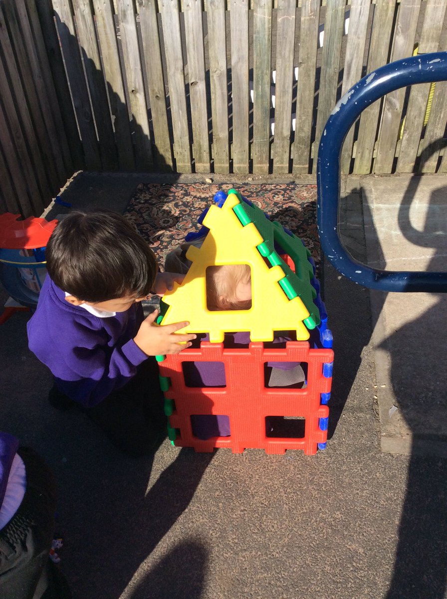 Mrs M Gallagher tweet media